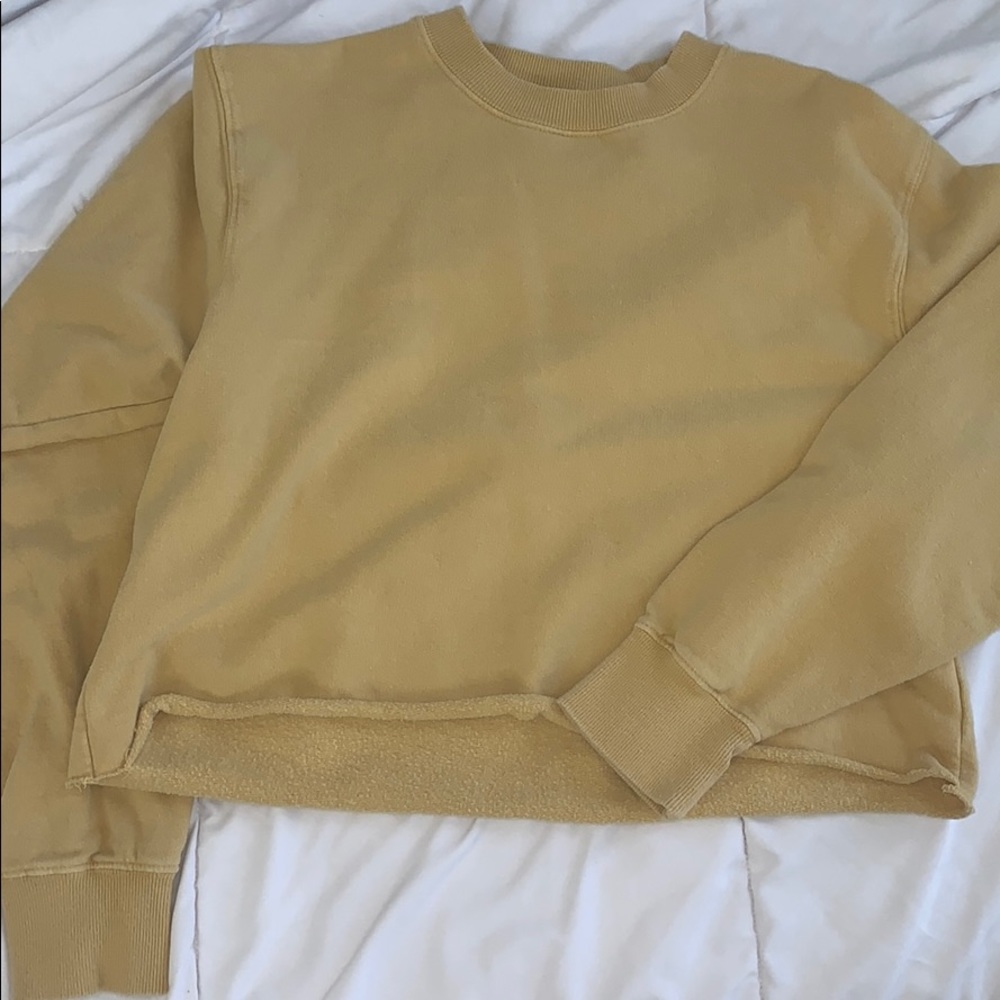 Brandy Melville cropped mustard crewneck